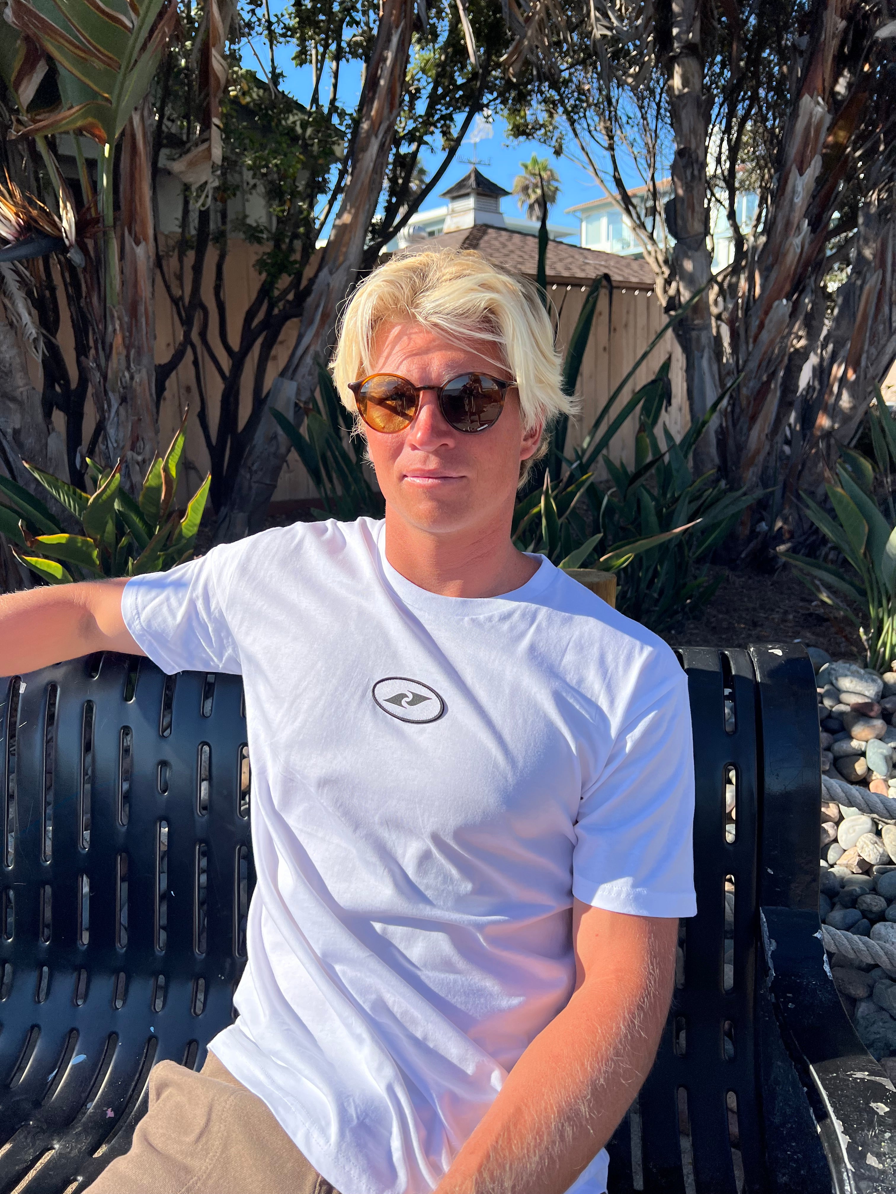 Logo Tee