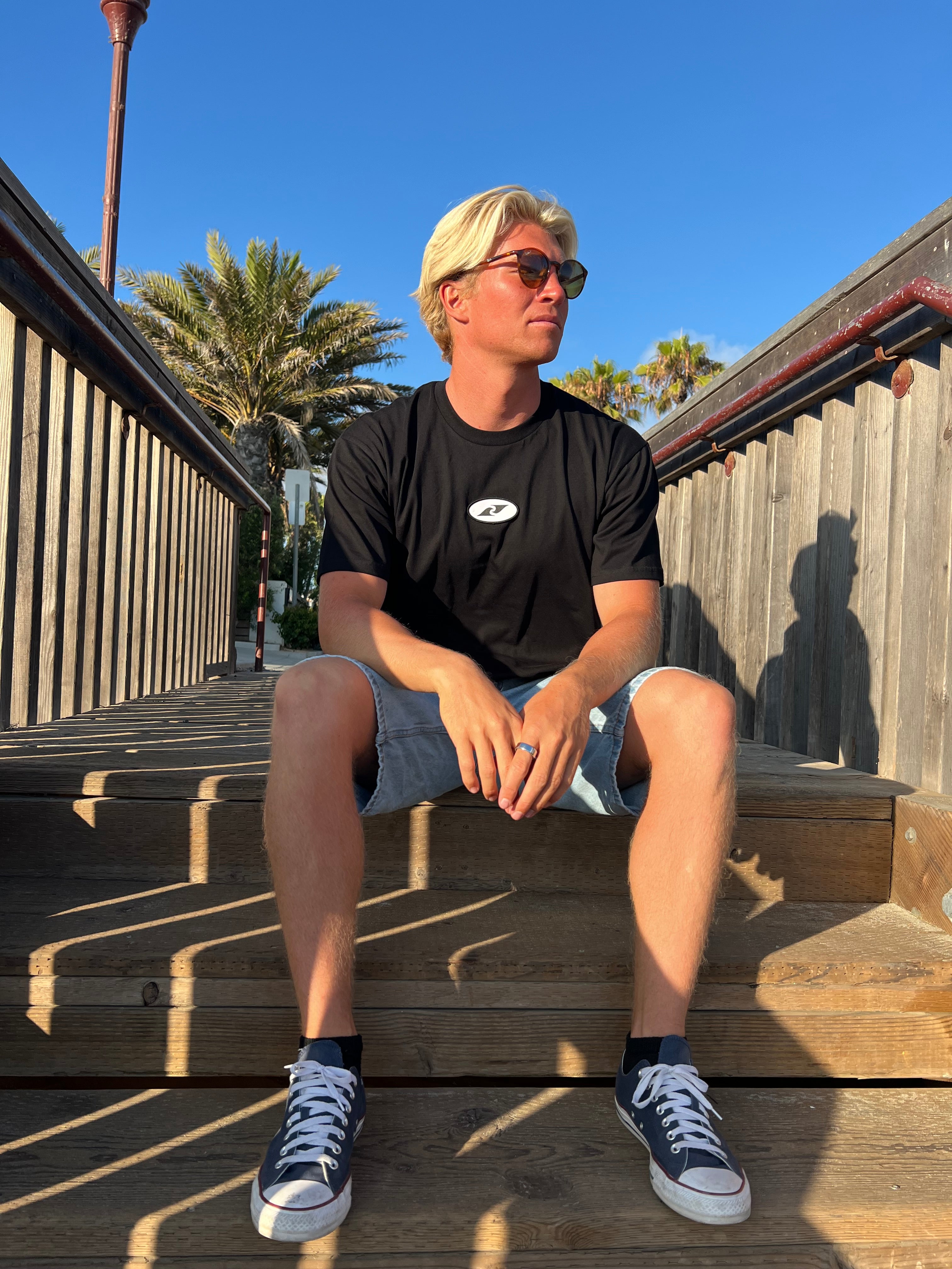 Logo Tee